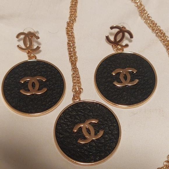 Necklace and earring set - Picture 1 of 2